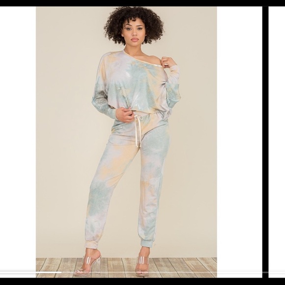 Tie Dye Boat Neck Dolman Sleeve Top With Jogger Pants - Picture 2 of 2